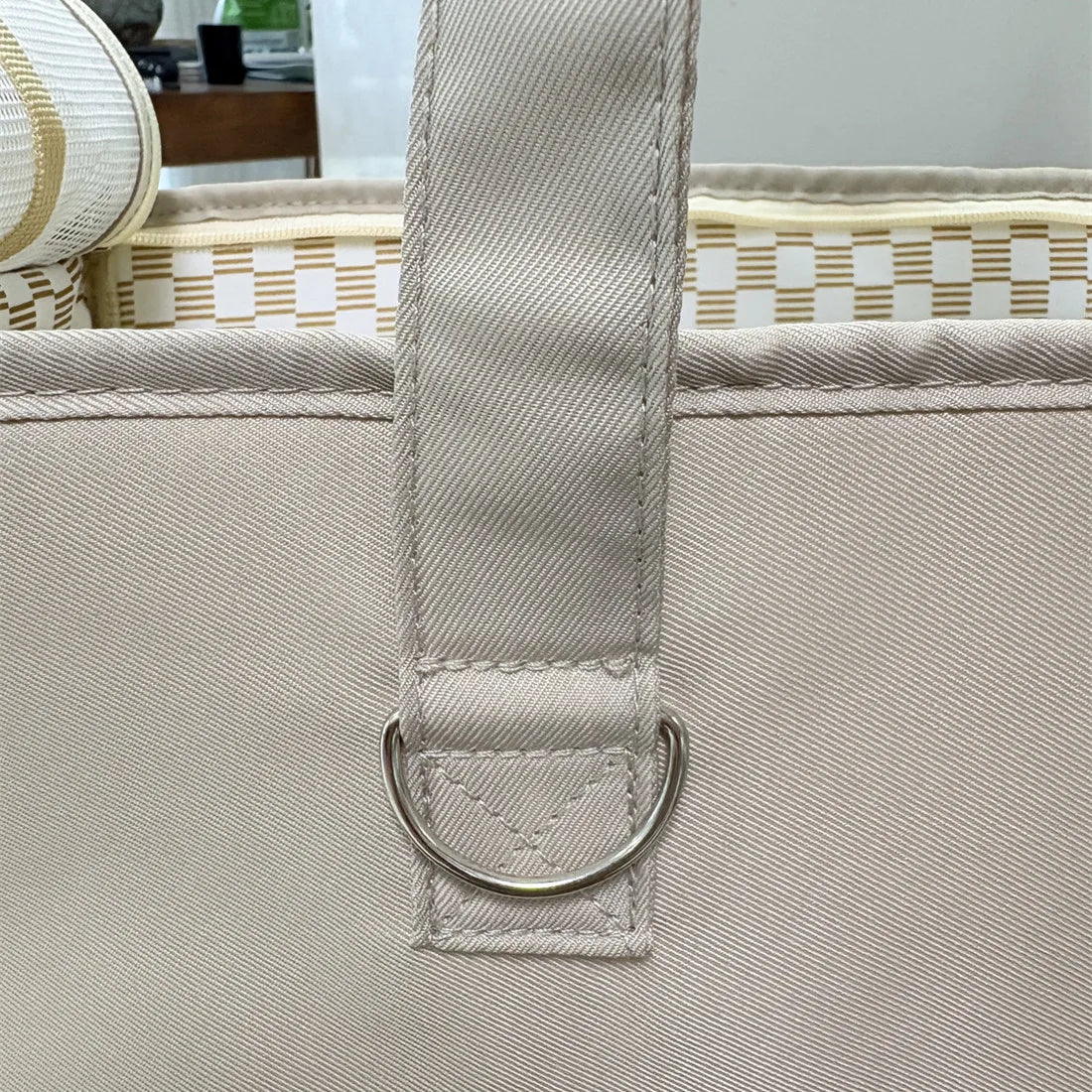 Portable Pet Carrying Shoulder Handbag